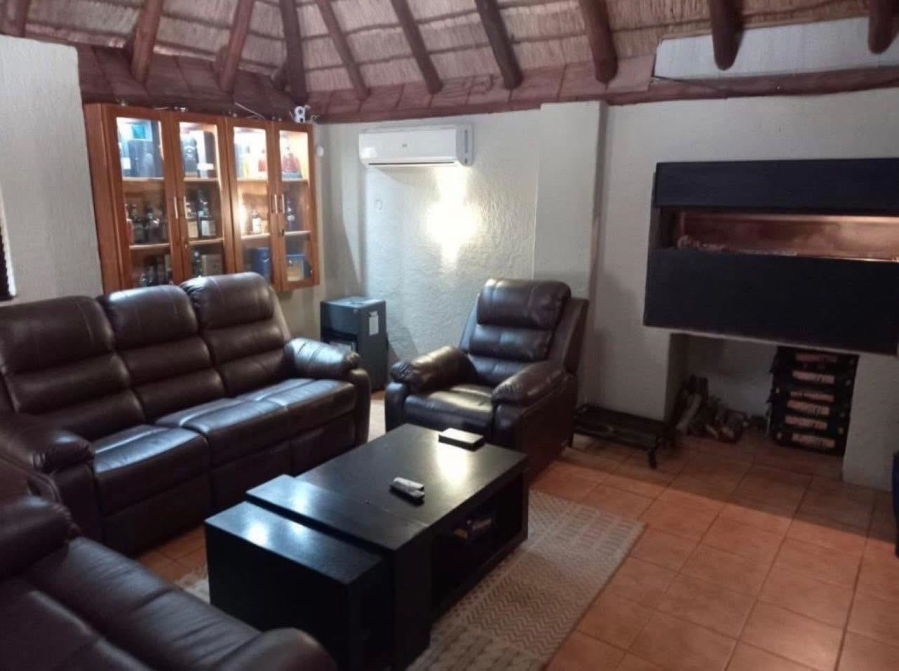 5 Bedroom Property for Sale in Vryburg North West